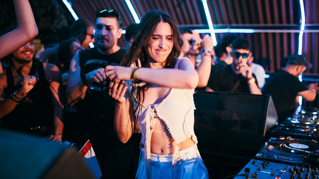 Photo of set Helena Hauff.