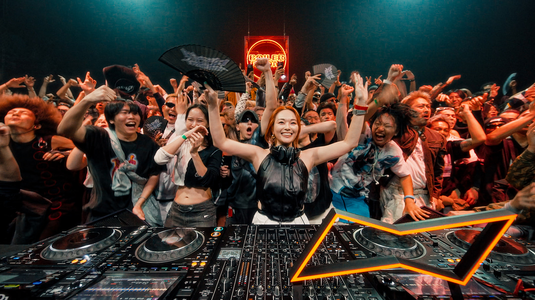 Photo of set ShioriyBradshaw.