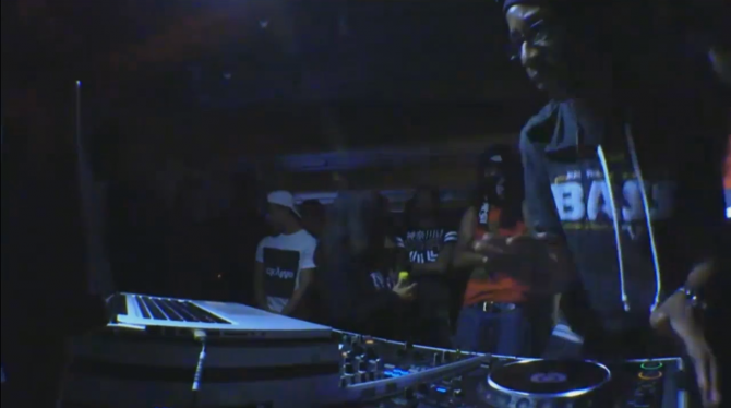 Photo of set DJ Finesse.