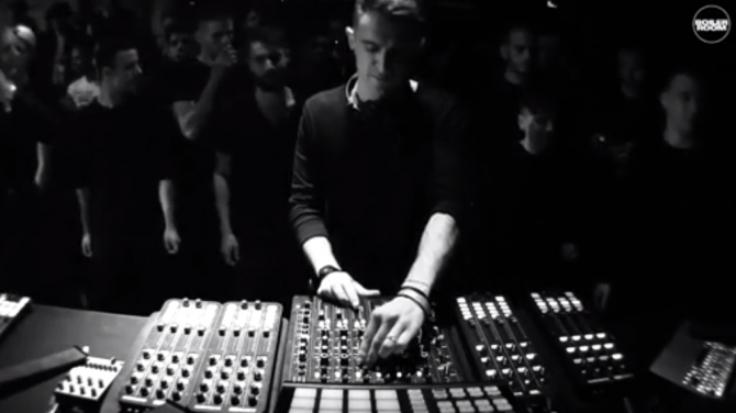 Photo of set Fabio Florido.