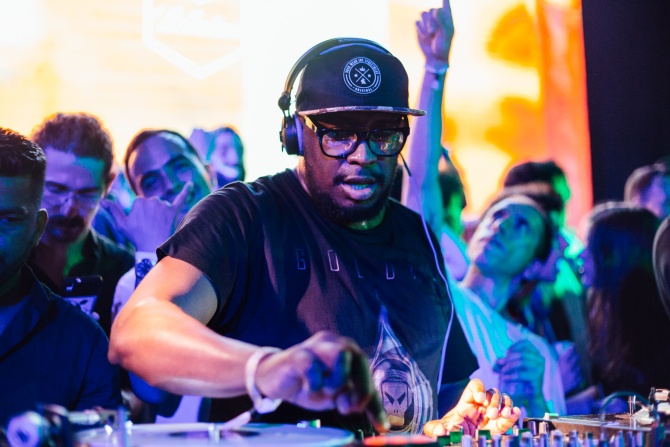 Photo of set DJ Marky.