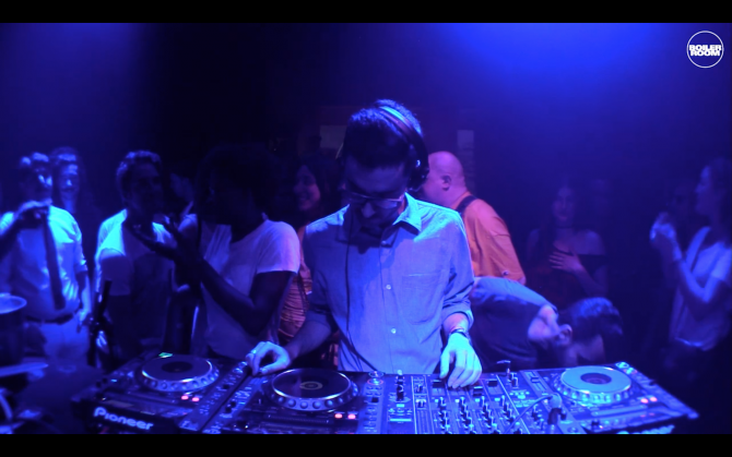 Photo of set Le Dom.