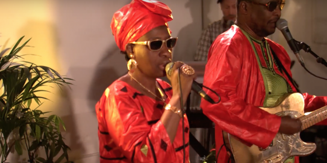 Photo of set Amadou & Mariam.