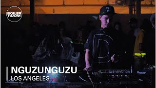 Photo of set NGUZUNGUZU.