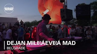 Photo of set Dejan Milićević.