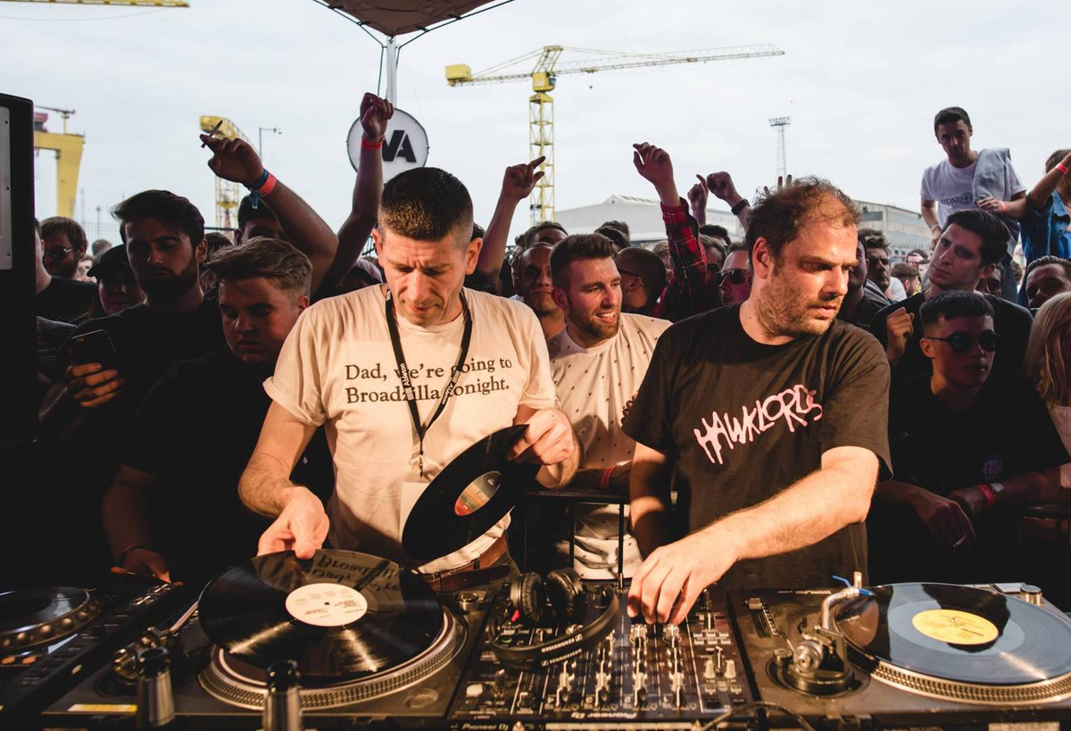 Photo of set Optimo.