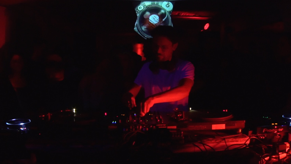 Photo of set Jay Shepheard.