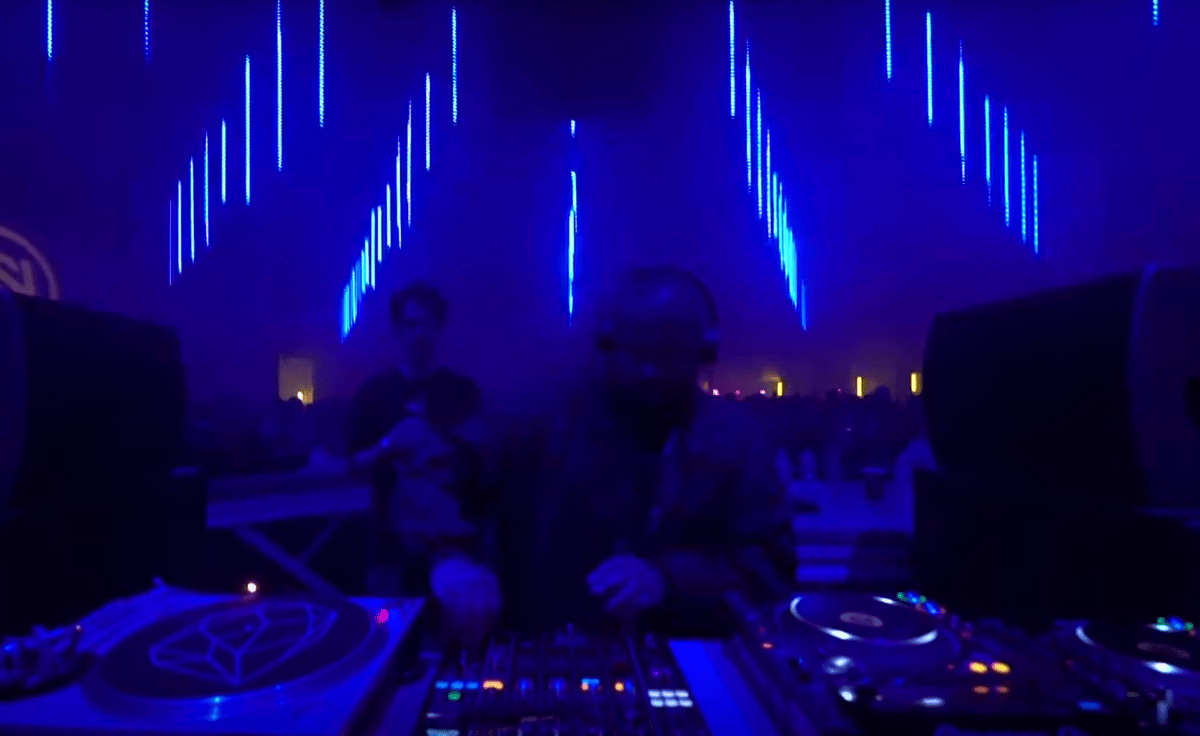 Photo of set Low Jack B2B Simo Cell.