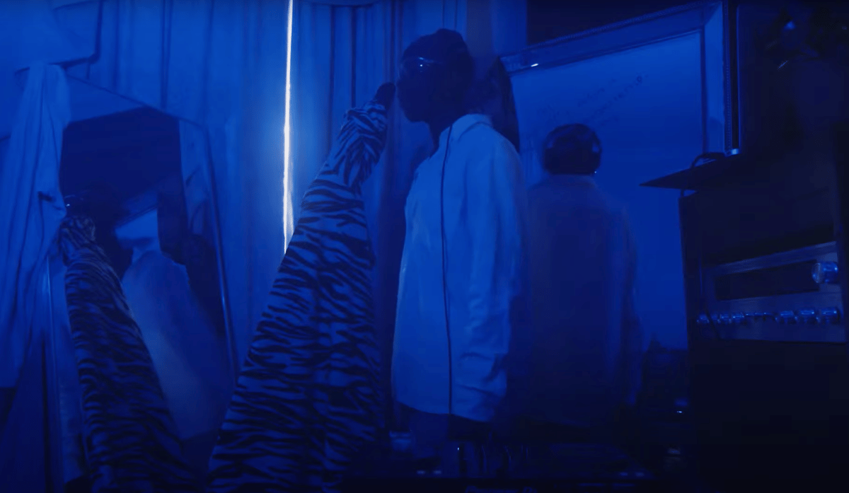 Photo of set Pookie.