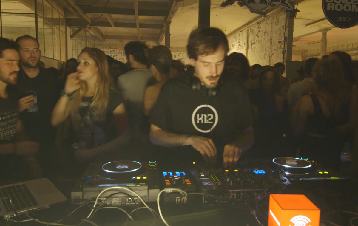 Photo of set Twofold.