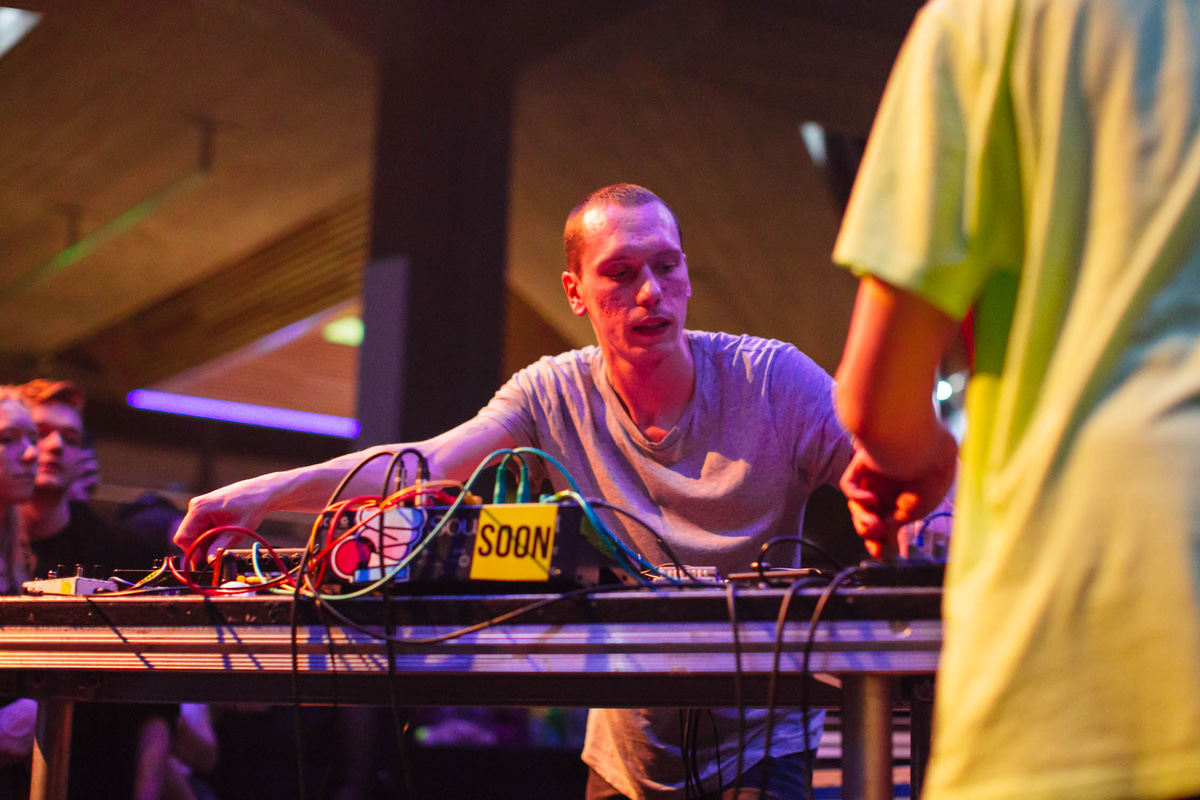 Photo of set Giant Swan.