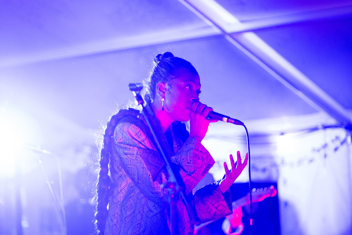 Photo of set anaiis.