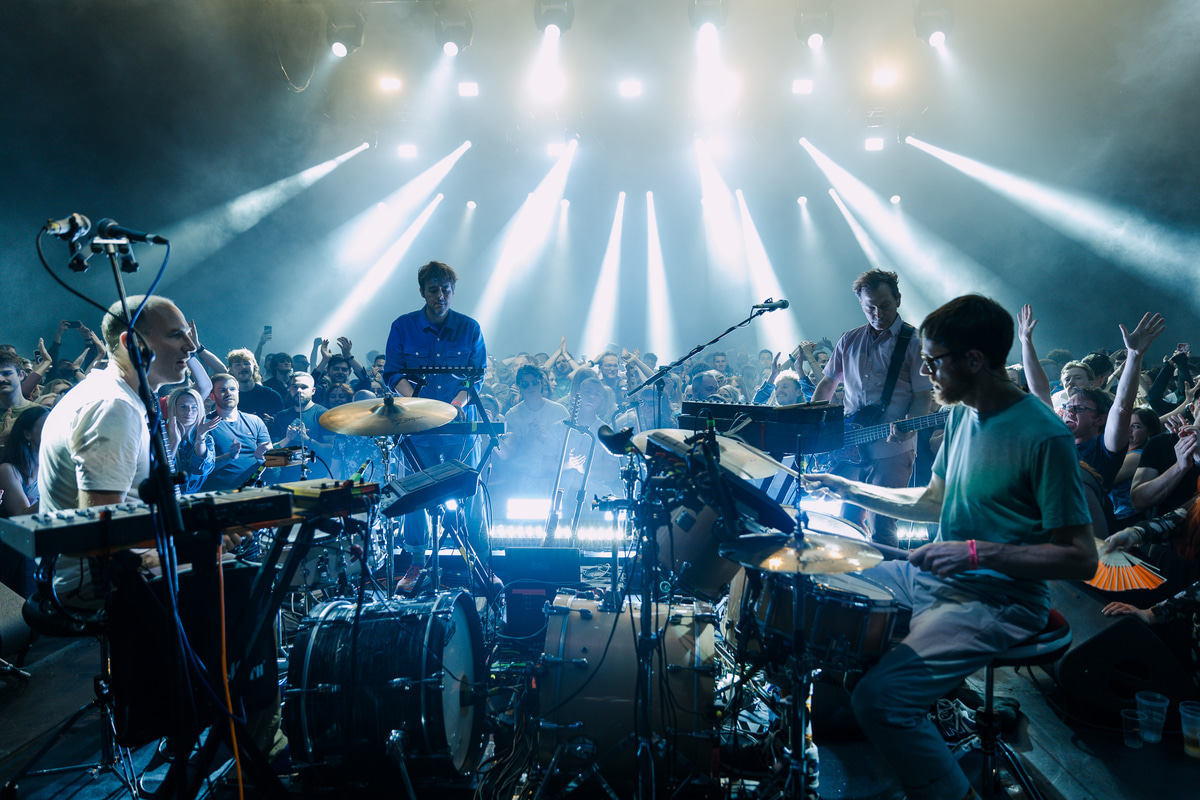 Photo of set Caribou.