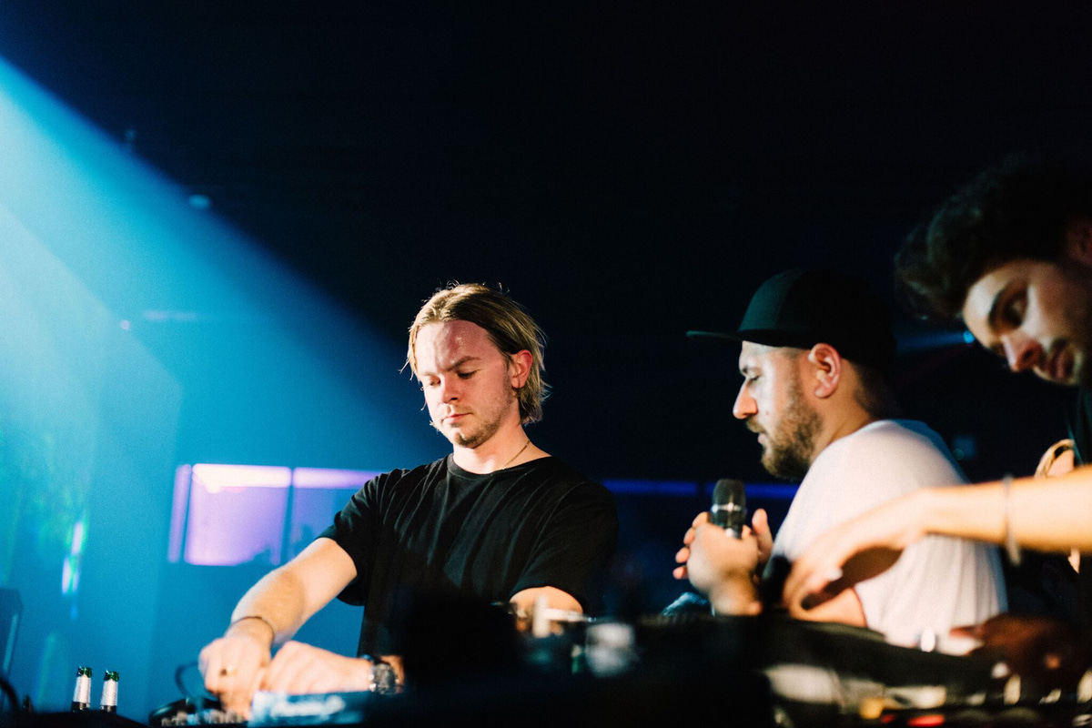 Photo of set DJ Seinfeld.