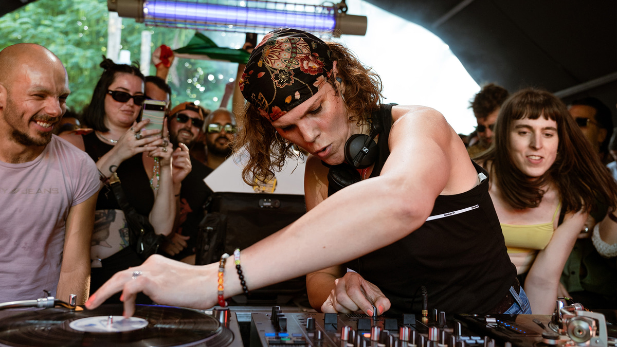 Photo of set Eris Drew.