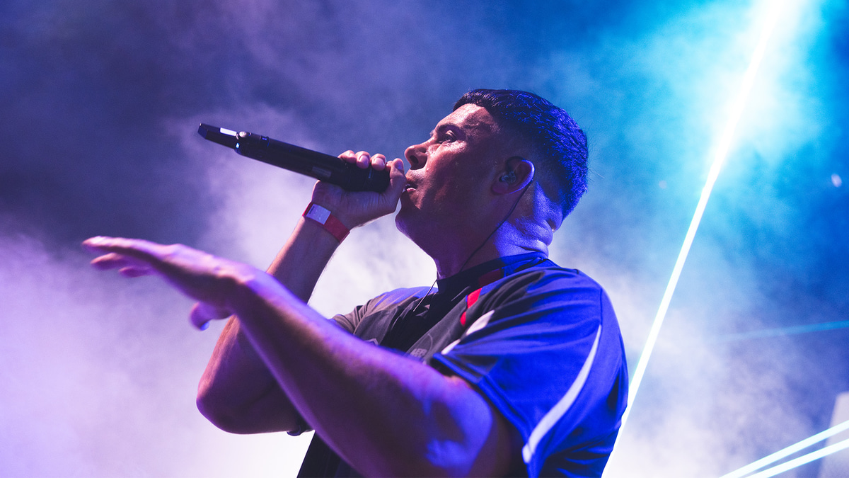 Photo of set MC Tazo.