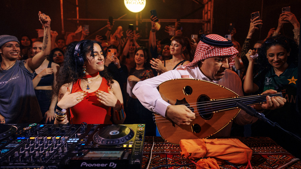 Photo of set Nooriyah.